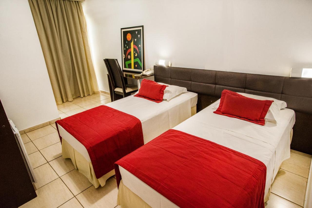 Podium Apart Hotel Varginha  Ngoại thất bức ảnh